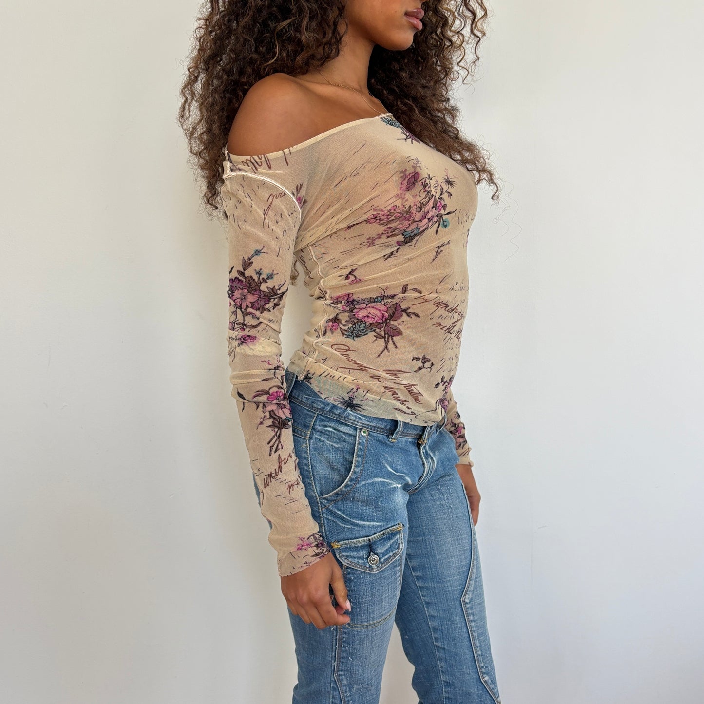 ‘Fuzzi’ Italian graphic top - XS/S