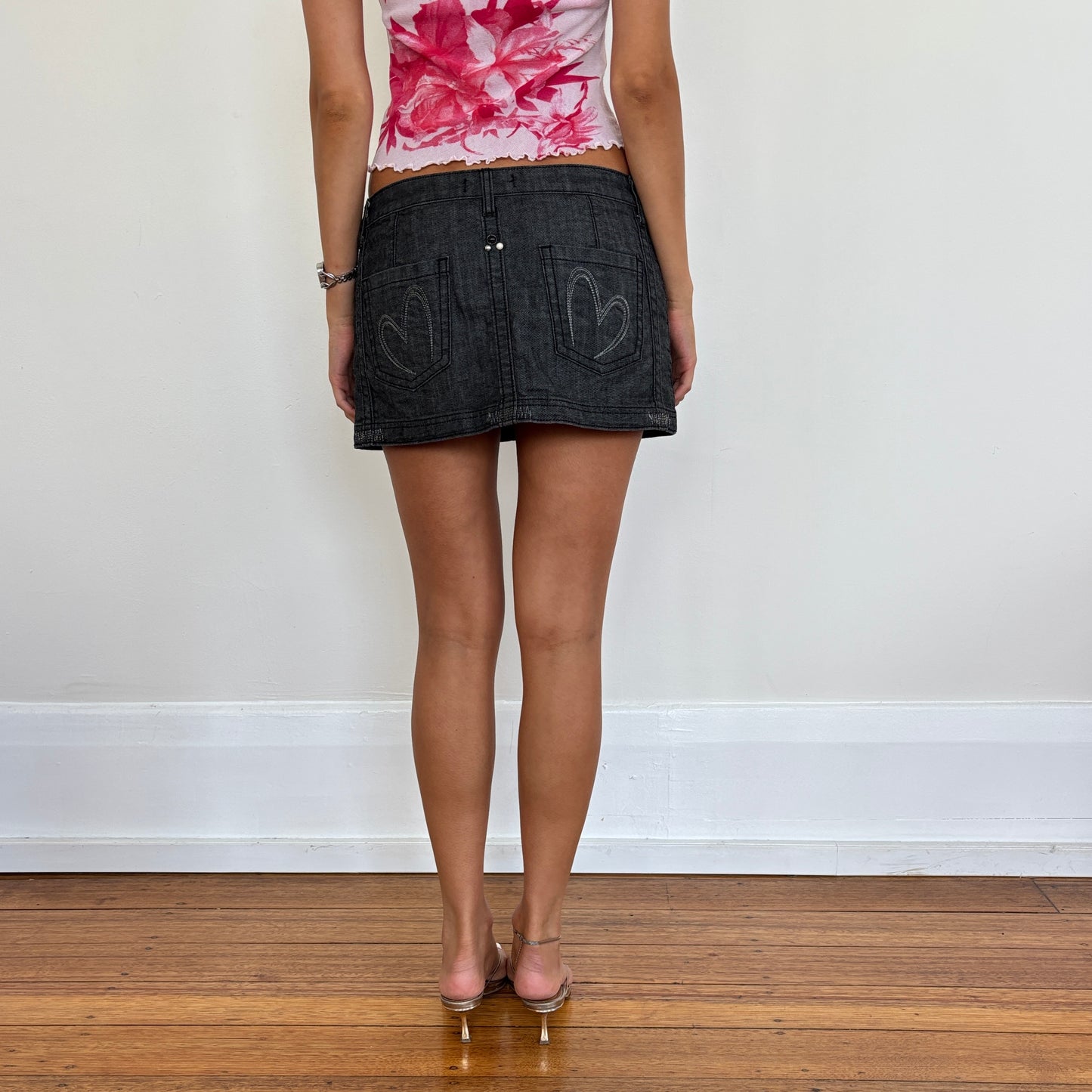 Dark wash denim mini skirt - S