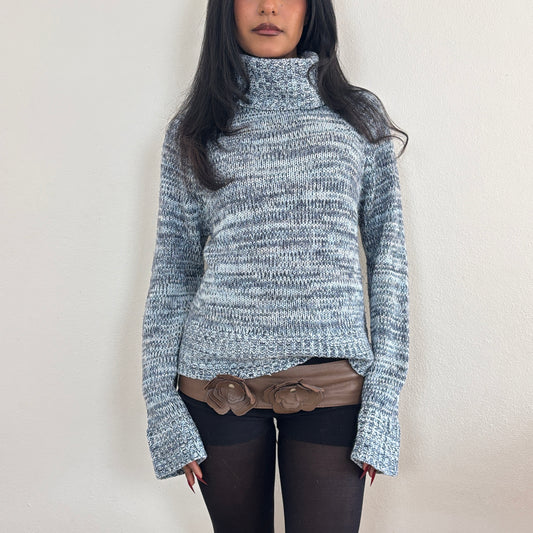 Blue roll neck jumper - M