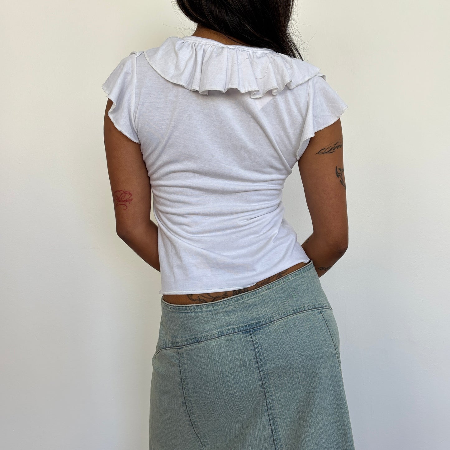 White ruffle top - M