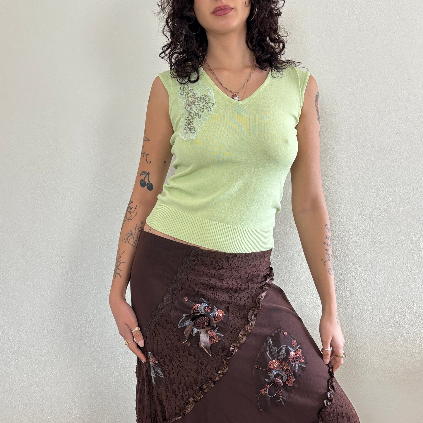 Soft green bead detail top - S/M