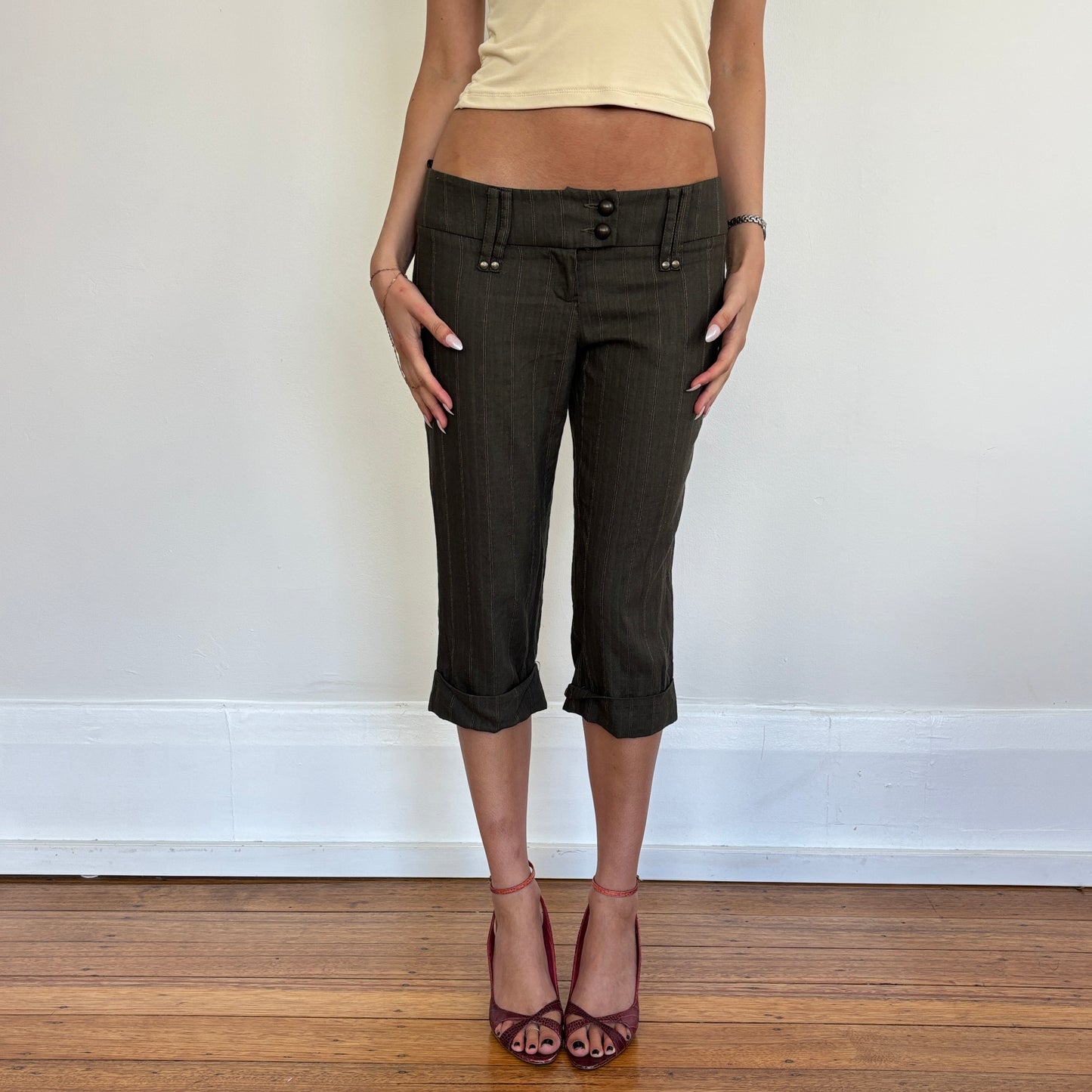 Italian pinstripe capris - S