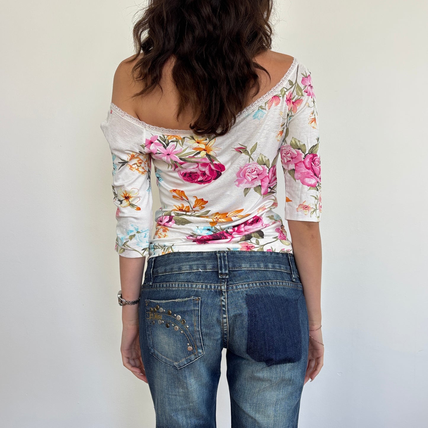Floral 3/4 sleeve top - S/M