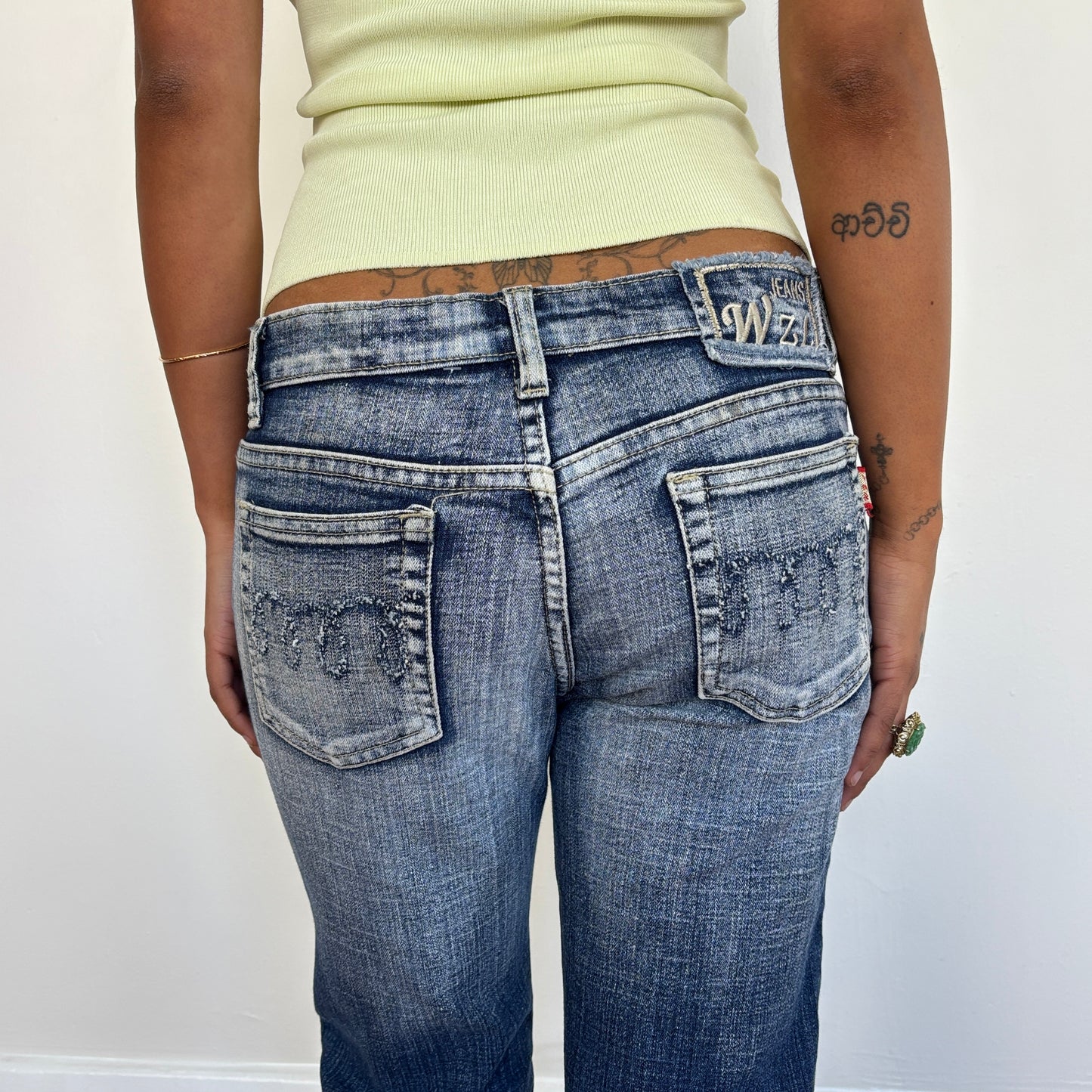 Distressed text detail jeans - XS/S