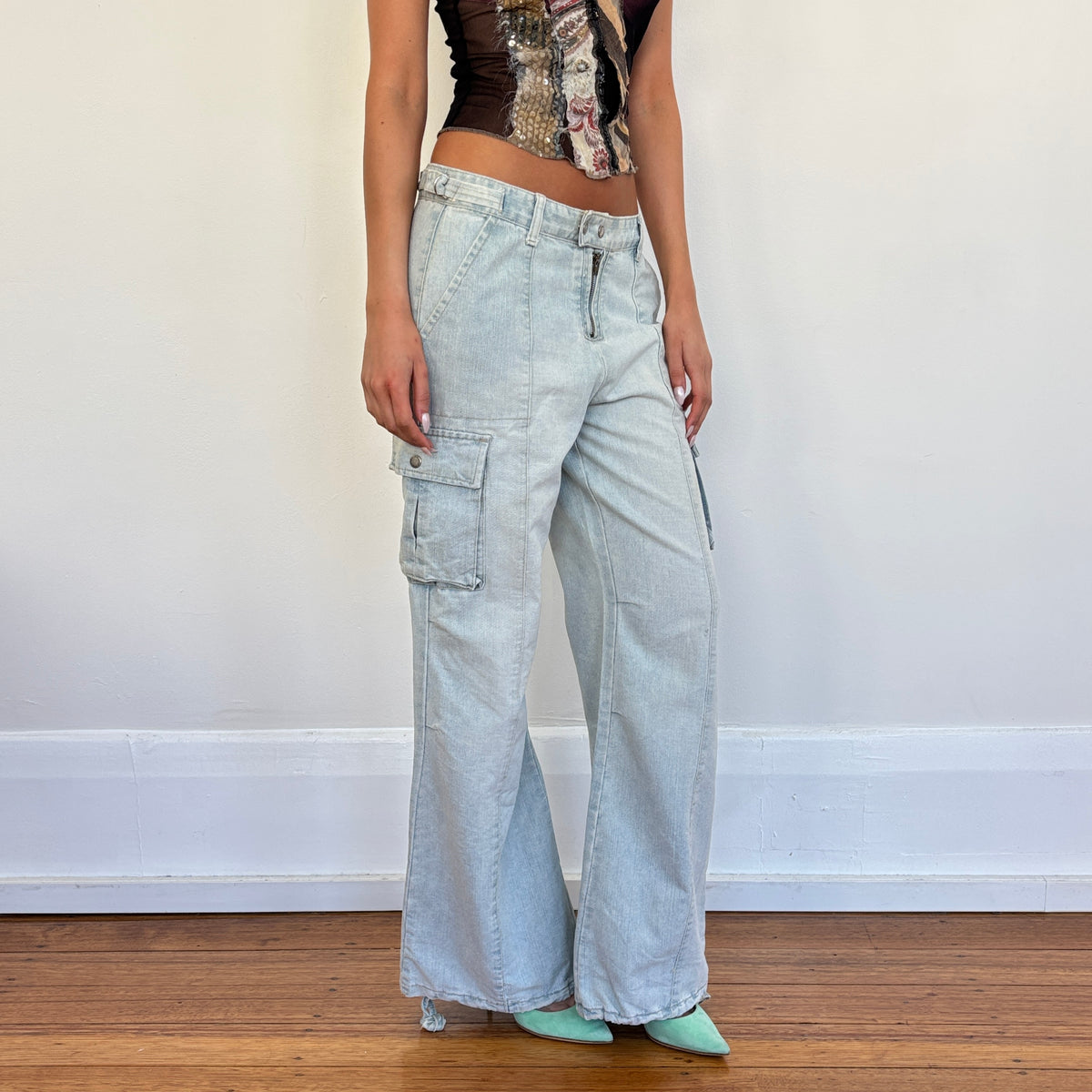 Lightwash cargo jeans - S