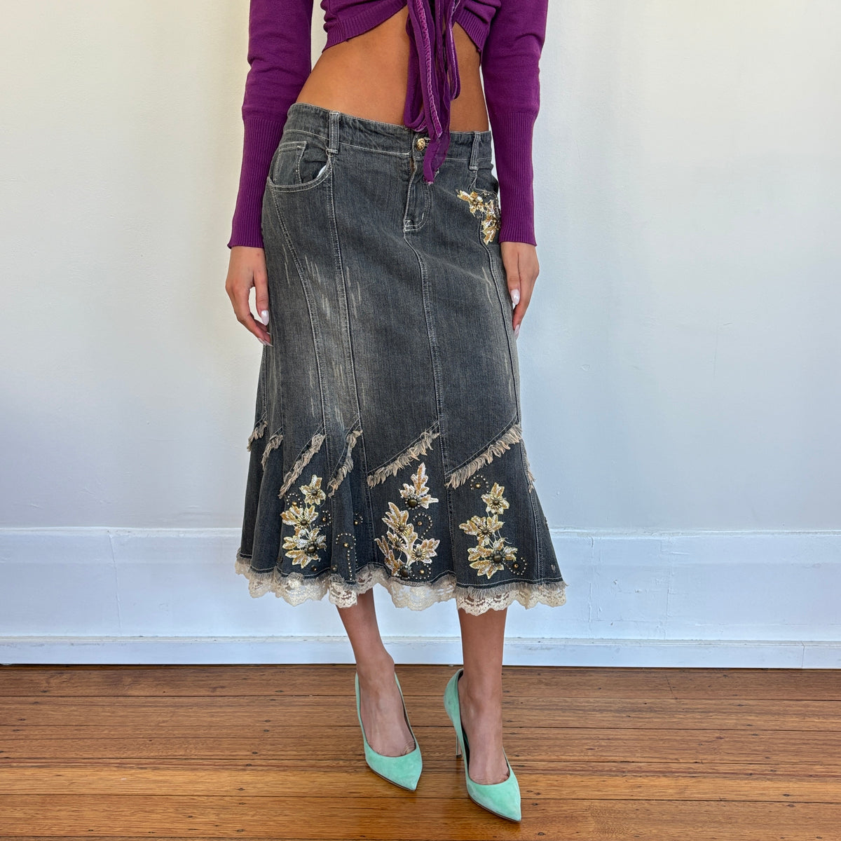 Denim embroidered midi skirt - M/L