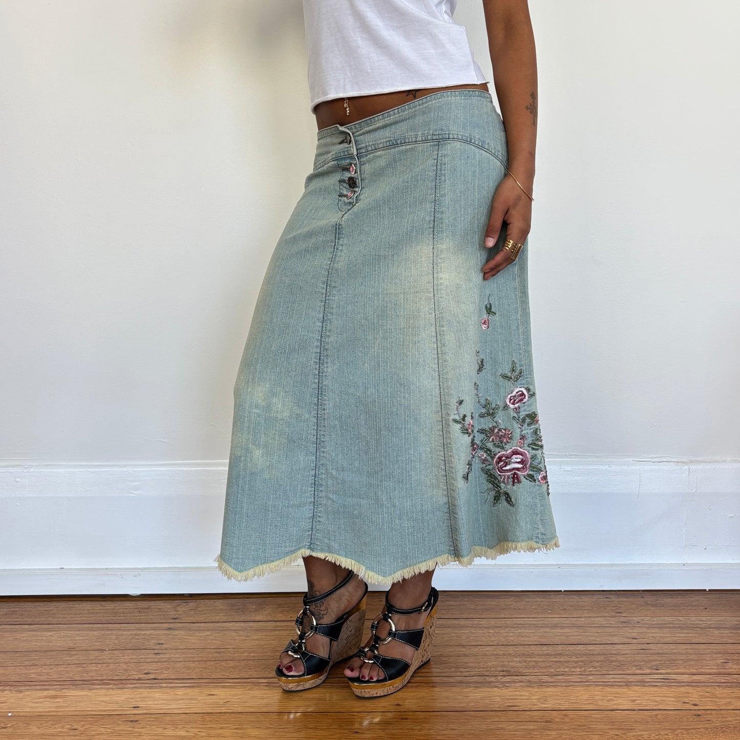 Beaded denim midi skirt - L