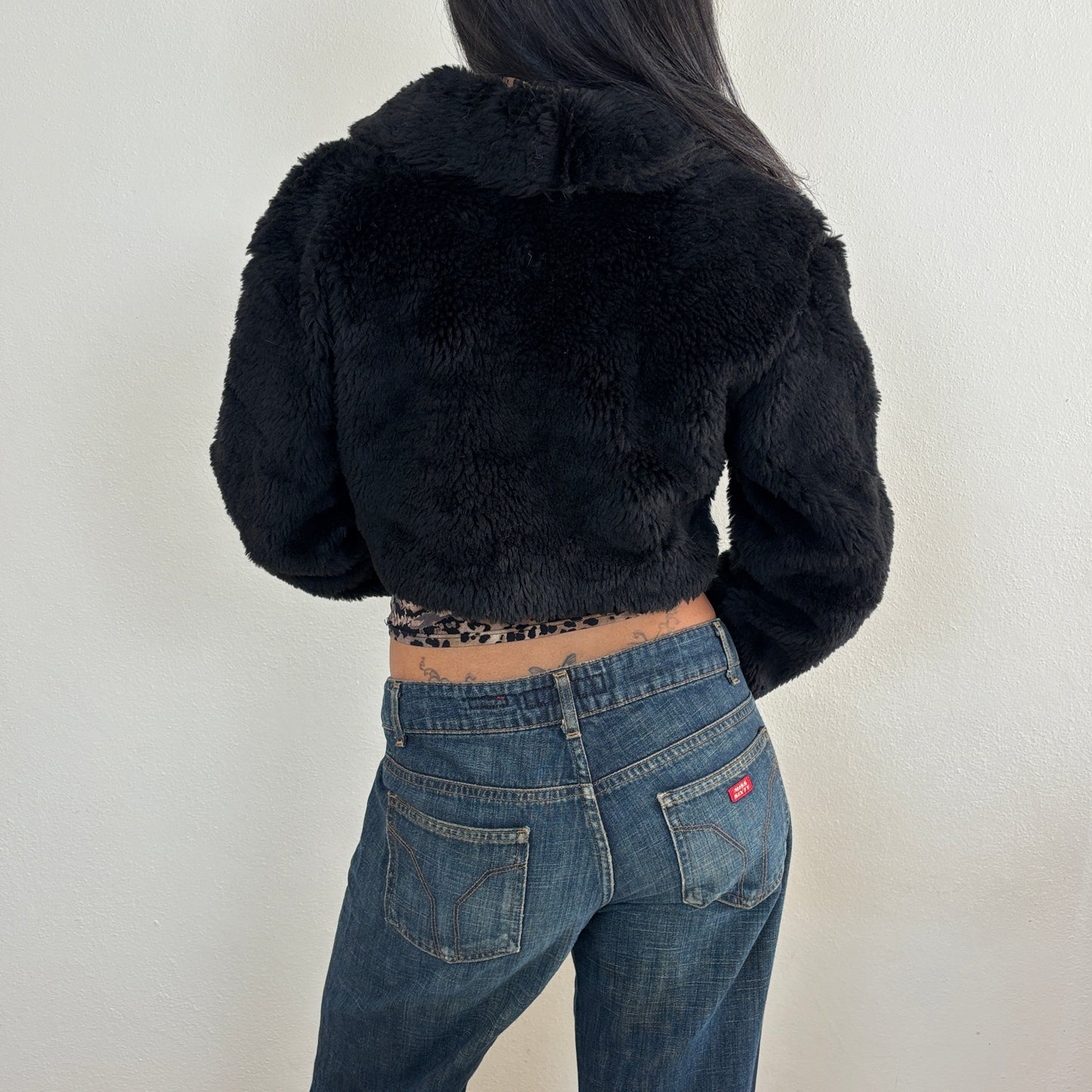 Black cropped fur jacket - S/M