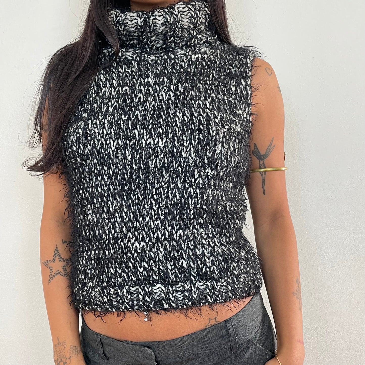 Sleeveless wool knit - S