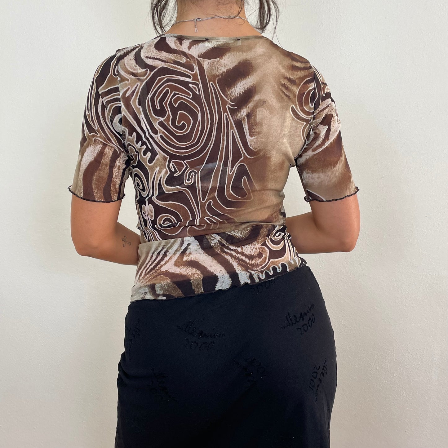 Graphic brown top - M/L