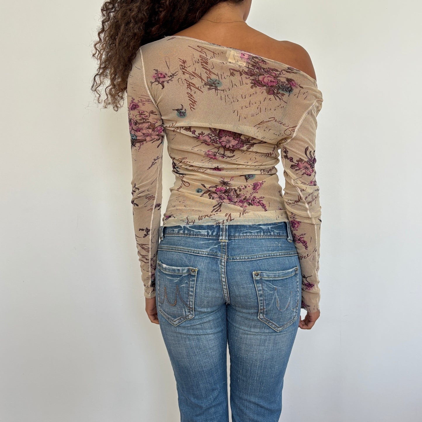 ‘Fuzzi’ Italian graphic top - XS/S