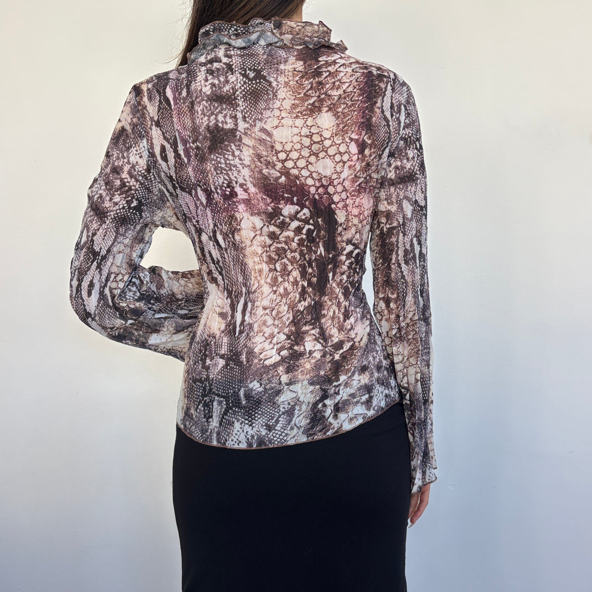 Reptile ruffle blouse - M