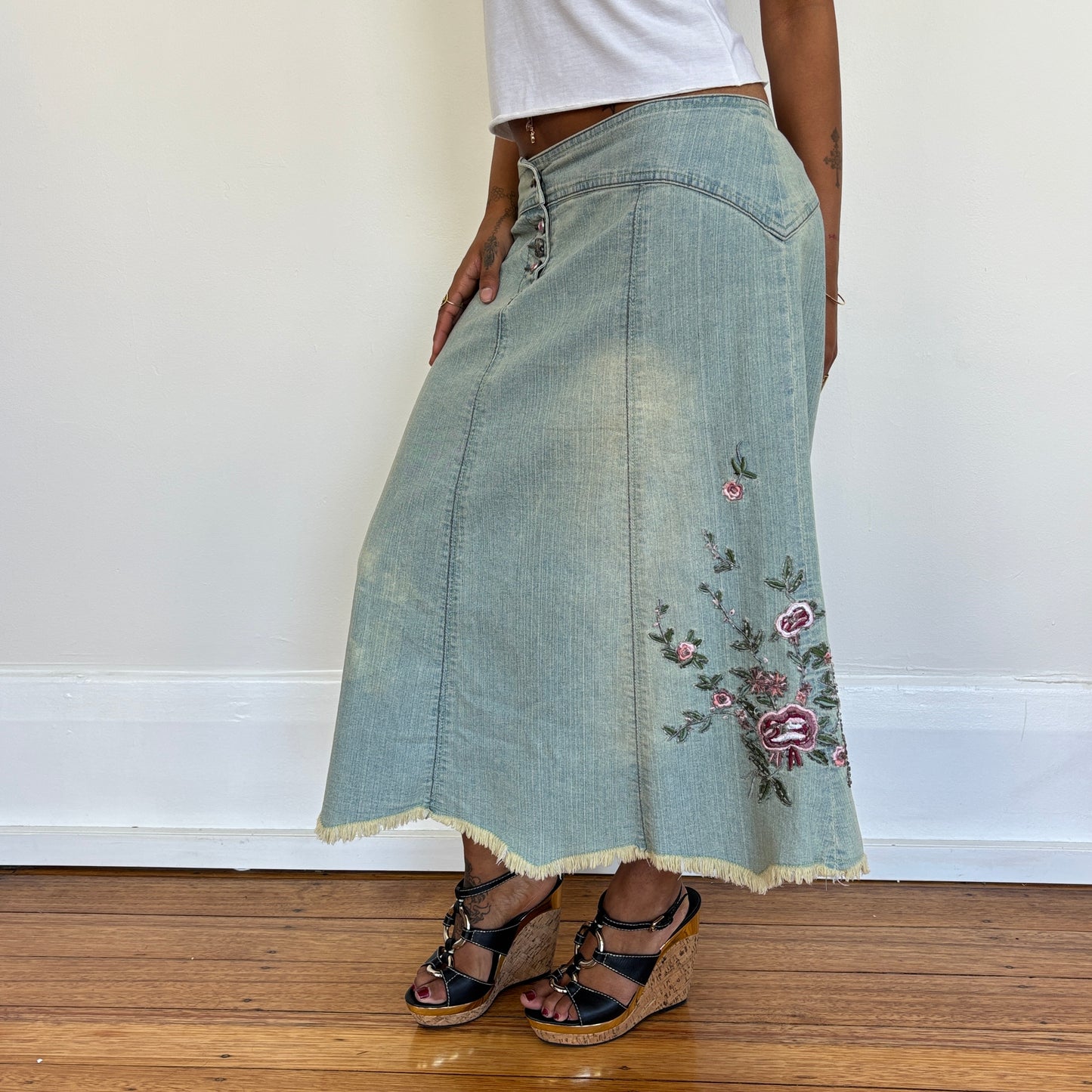 Beaded denim midi skirt - L