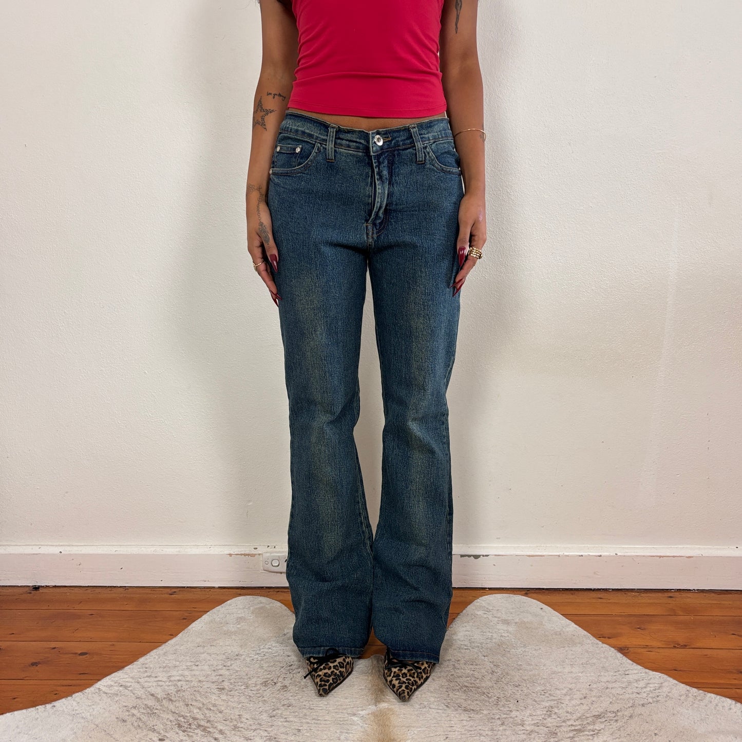 Darkwash flared jeans - S