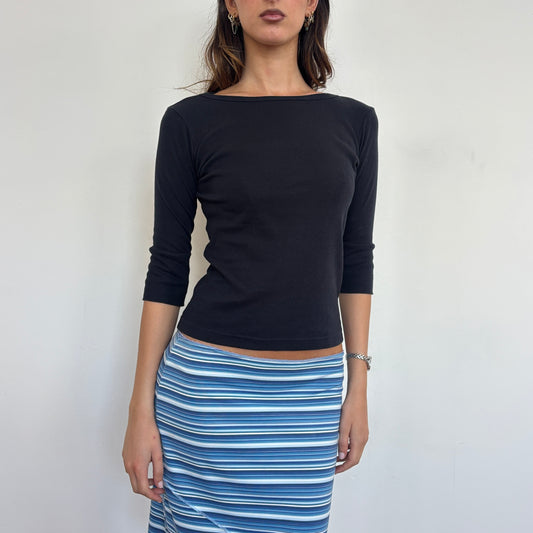 Black 3/4 sleeve top - M