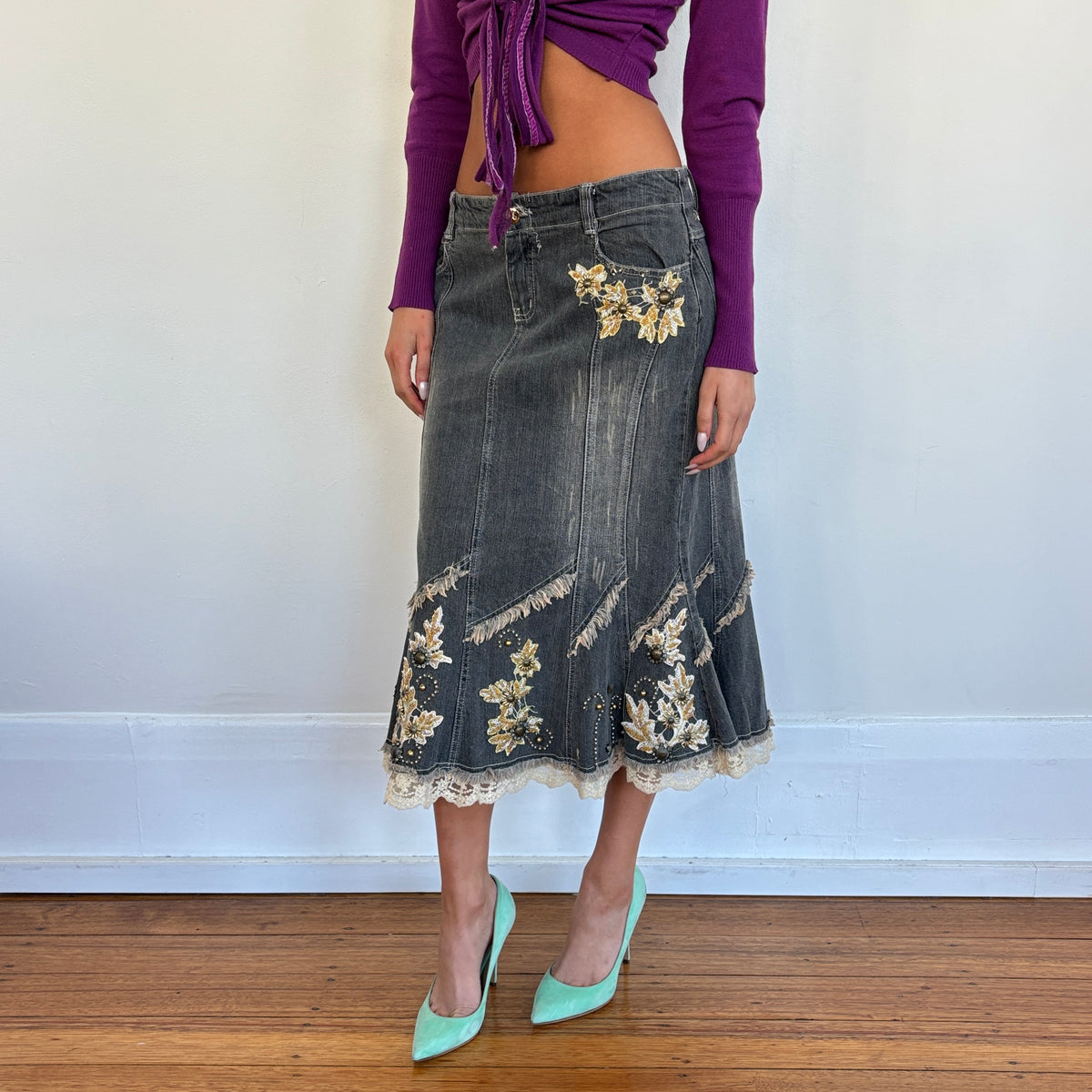 Denim embroidered midi skirt - M/L