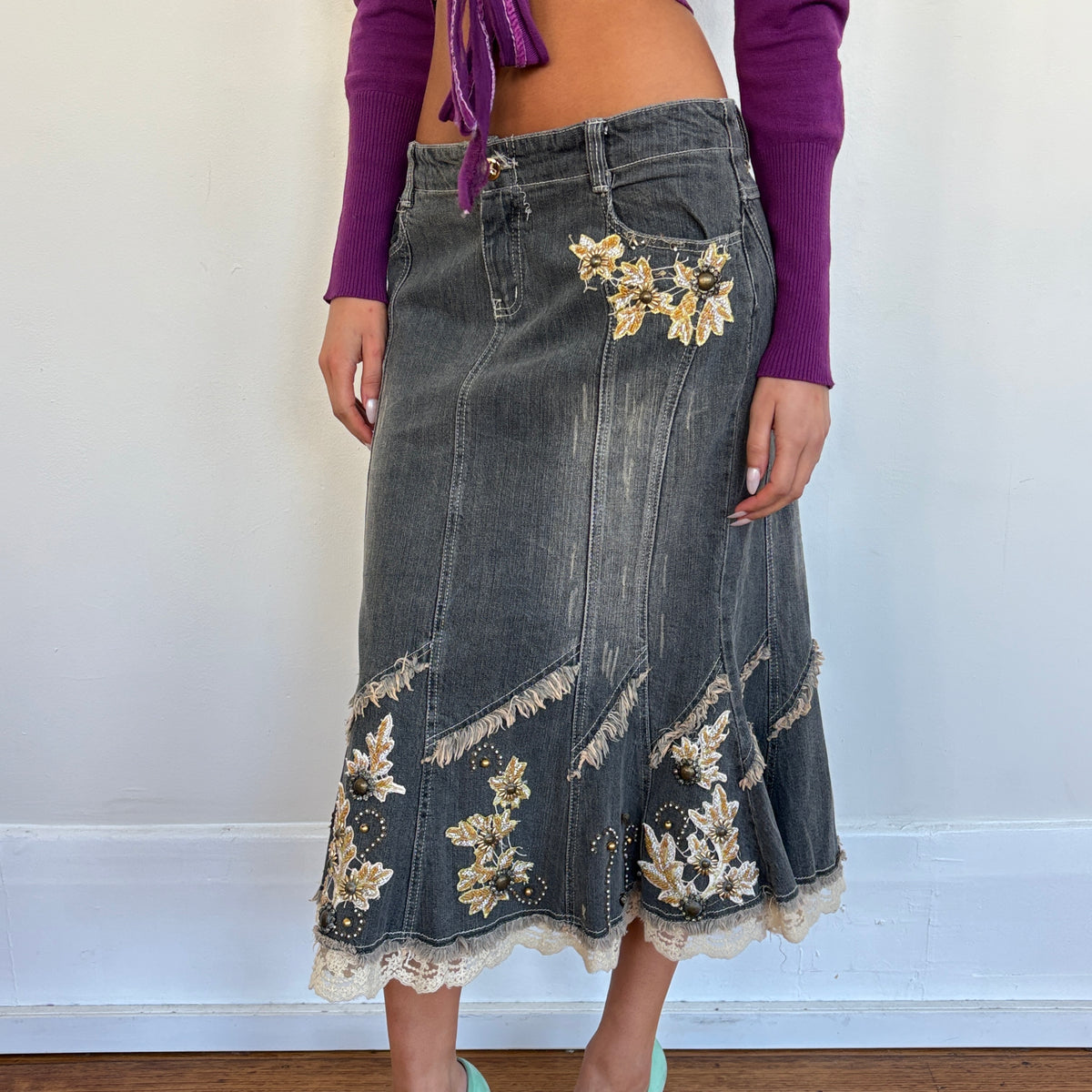 Denim embroidered midi skirt - M/L